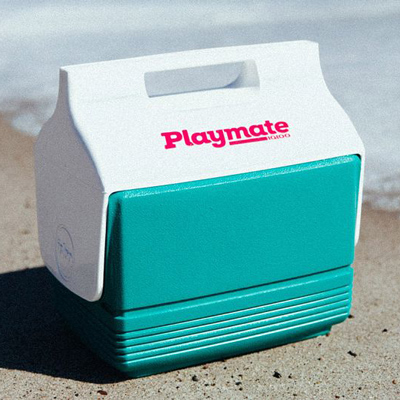 [00032178] IGLOO-Retro Playmate Mini Cooler  - Dark Jade /
Bold Magenta /
Livewire Yellow
